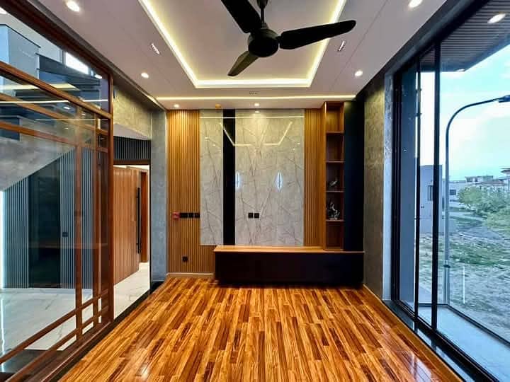 Affordable Sophistication: 5-Marla Bungalow for Sale Featuring Prime Location, Elegant 3-Bed Layout & Modern Comforts in DHA Phase 9 Town! 6