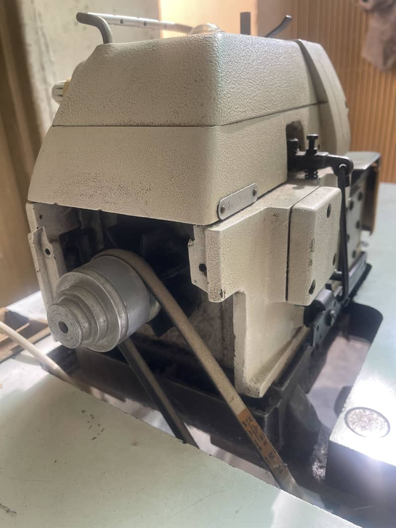 Overlock machine/serger 8