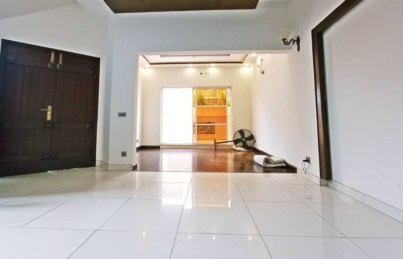 5 Marla Luxury Full House Available For Rent In DHA Phase 5,Block D. 2