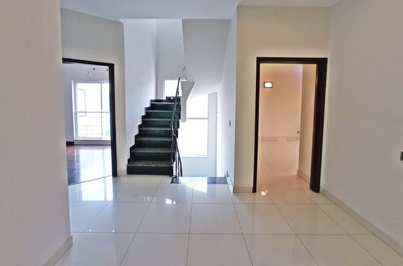 5 Marla Luxury Full House Available For Rent In DHA Phase 5,Block D. 6