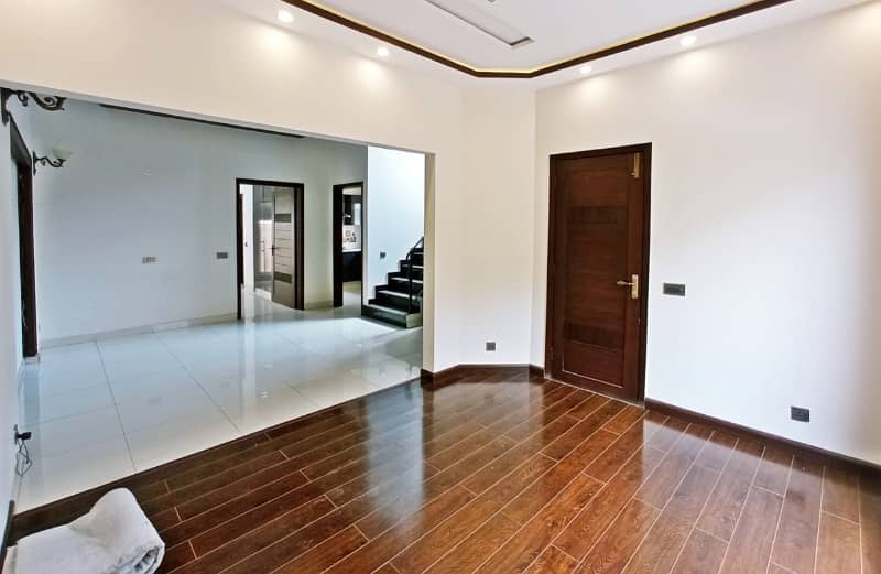 5 Marla Luxury Full House Available For Rent In DHA Phase 5,Block D. 13