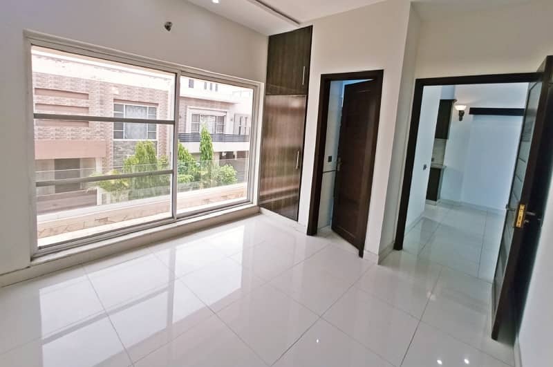 5 Marla Luxury Full House Available For Rent In DHA Phase 5,Block D. 17