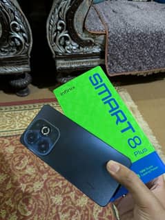 INFINIX SMART 8 PLUS (EXCHANGE POSSIBLE)