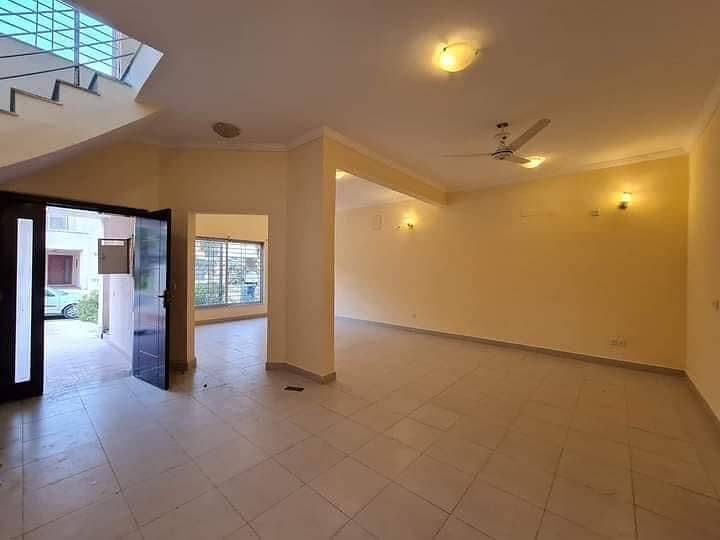 Ready-to-Move 272 Sq Yd Villa with Key in Precinct 1 Bahria Town Karachi 5