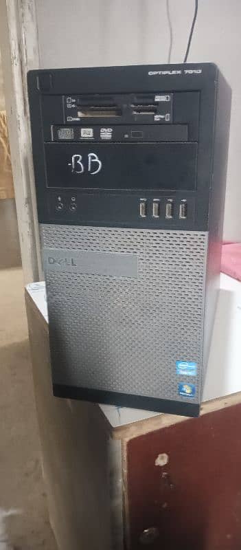 computer i7 Nvidia 750 TI GPU 8GB RAM 128 GB SSD 500 GB hard drive 0