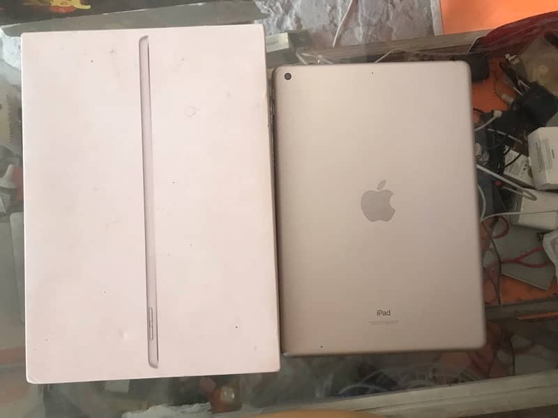 iPads  9 (all ok) 0