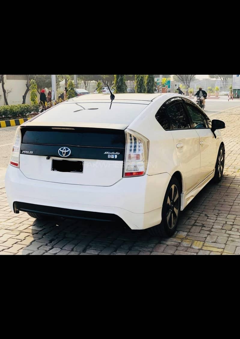 Toyota prius 3 generation 5