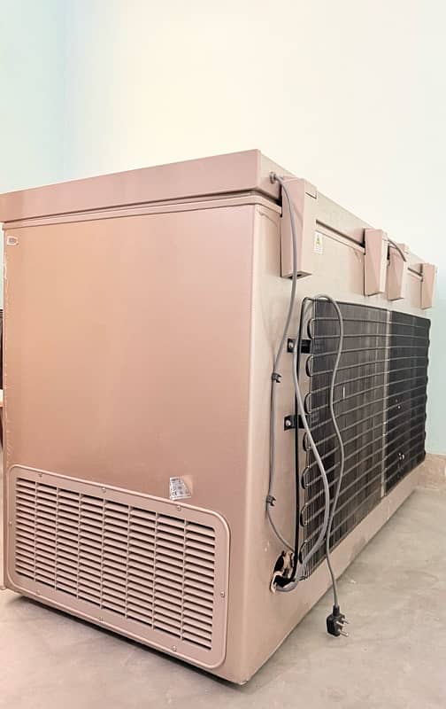 DAWLANCE HORIZONTAL REFRIGERATOR SIGNATURE SERIES 2