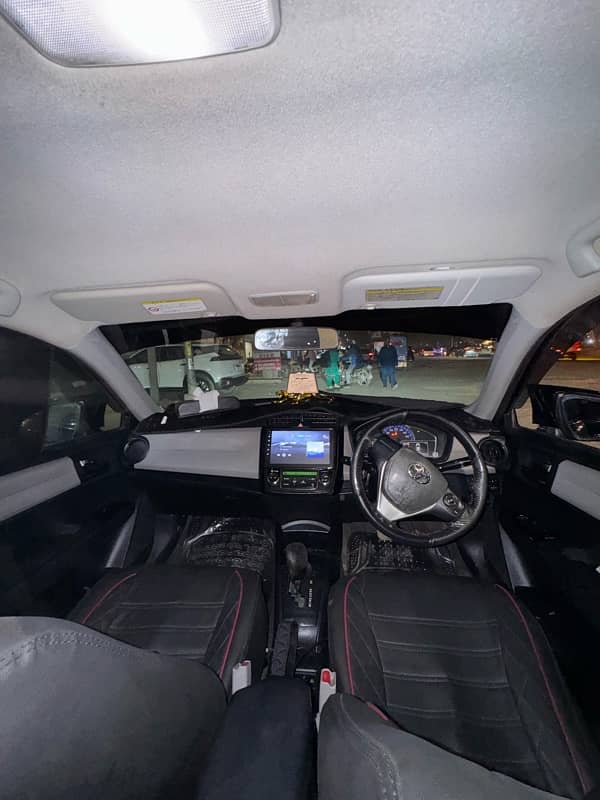 Toyota Corolla Axio 2014 10