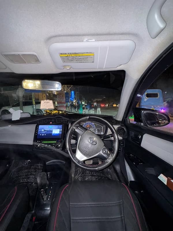 Toyota Corolla Axio 2014 11