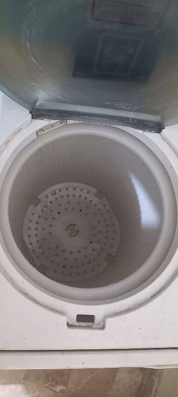 Washing machine with dryer 11