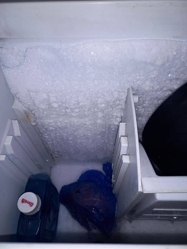 PEL refrigerator and freezer medium size good cooling and condition 5