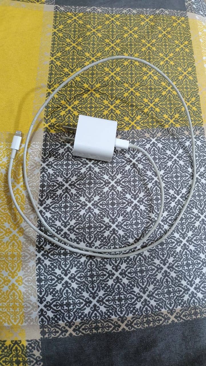I Phone XR 64gb water pack charger non PTA 4