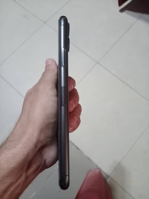 iphone 11 pro max hy 64 jb 3