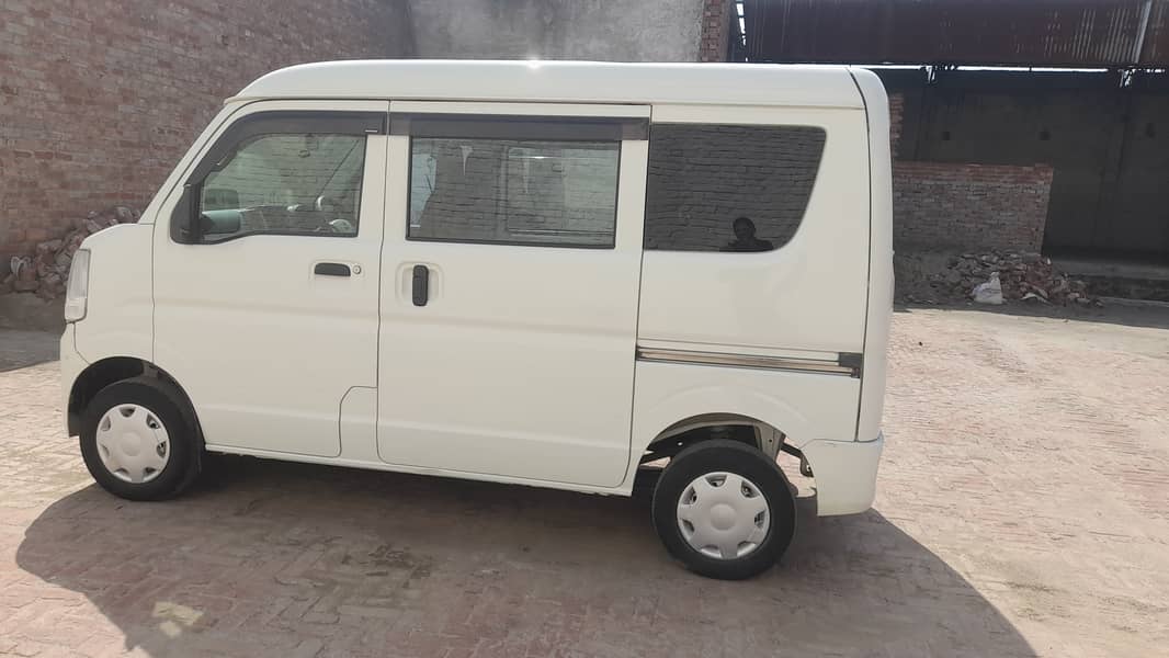 Nissan Clipper (2016) model 3