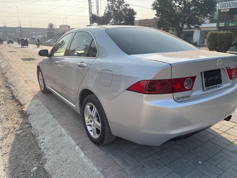 Honda Accord 2003 4