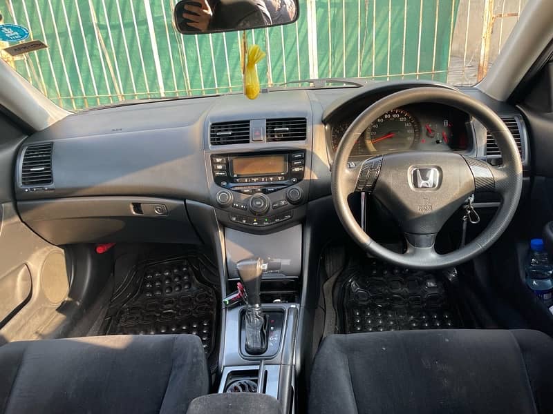 Honda Accord 2003 6