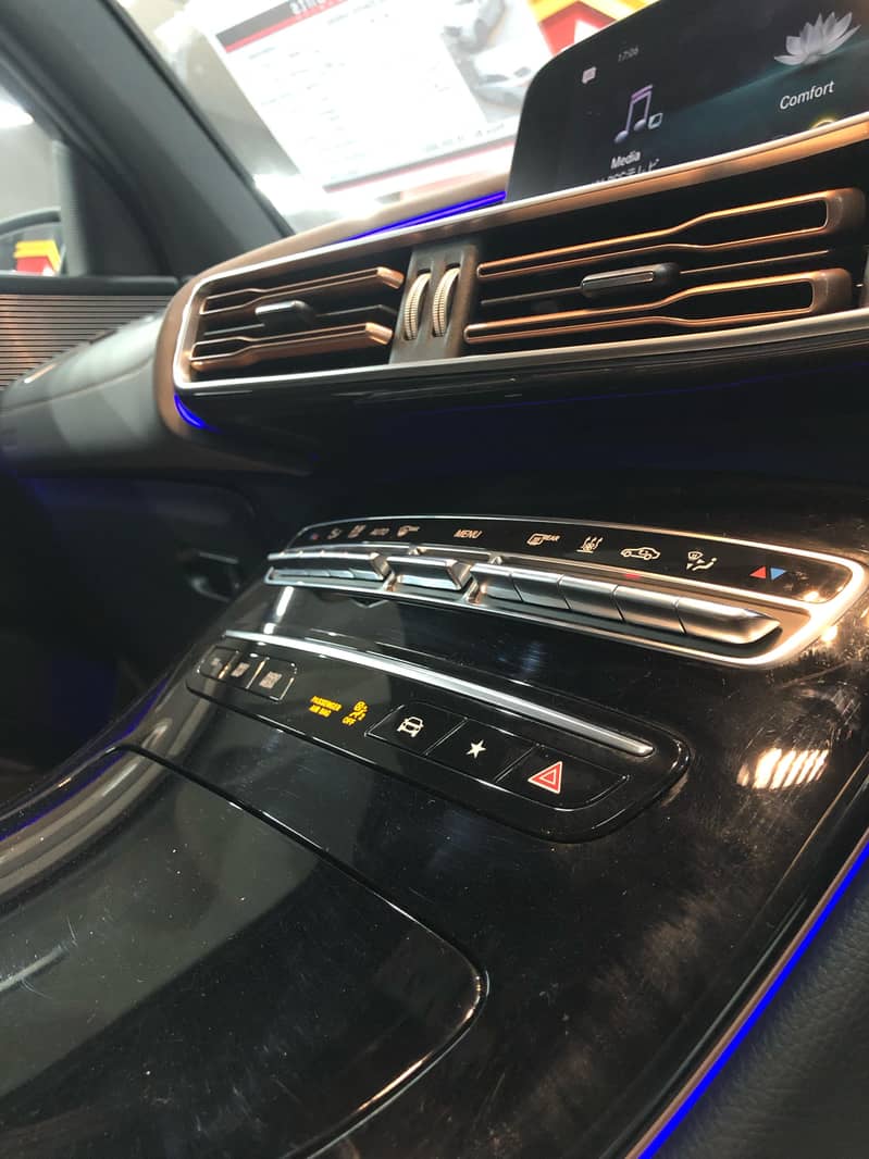 Mercedes EQC 2020 4MATIC AMG-LINE 12