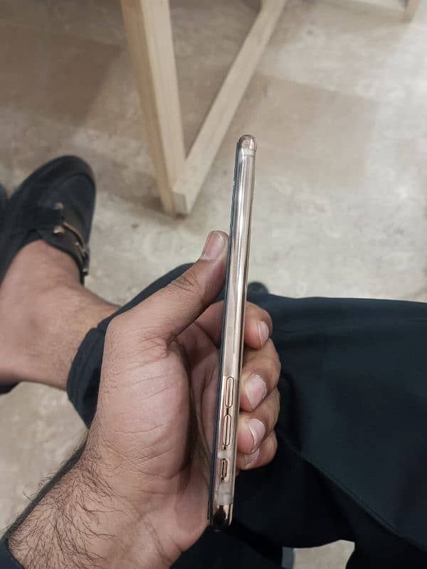 Iphone XS Max 64 Gb Single sim Pta 3