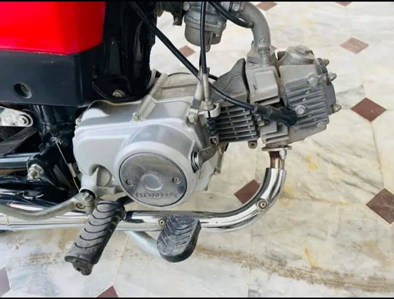 HONDA CD 70 10