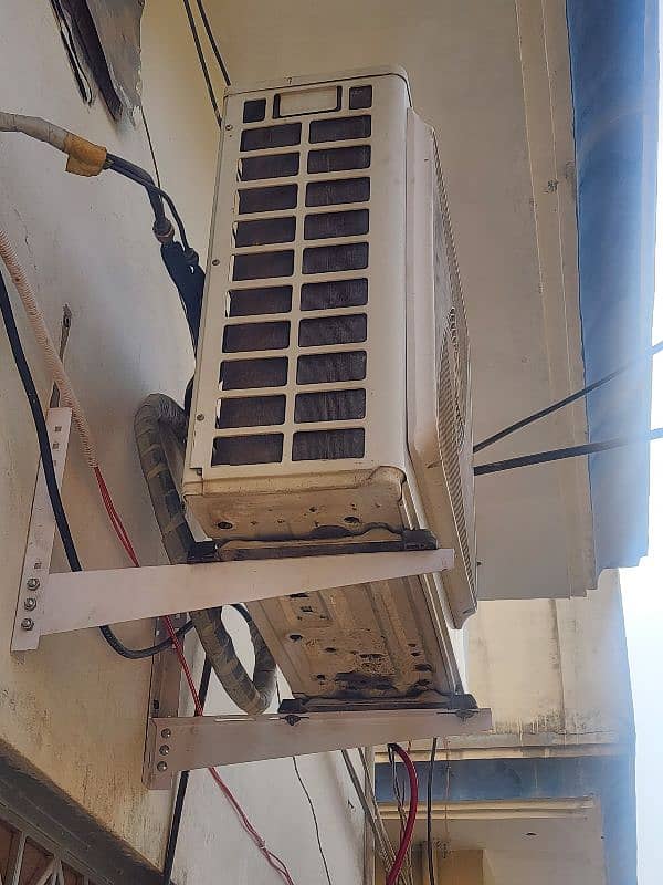 Hair AC Inverter 1.5 Ton 5