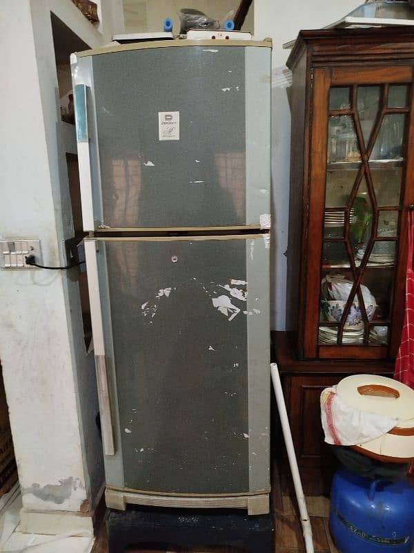 Dawlance Fridge For Sale in Working Condition 0
