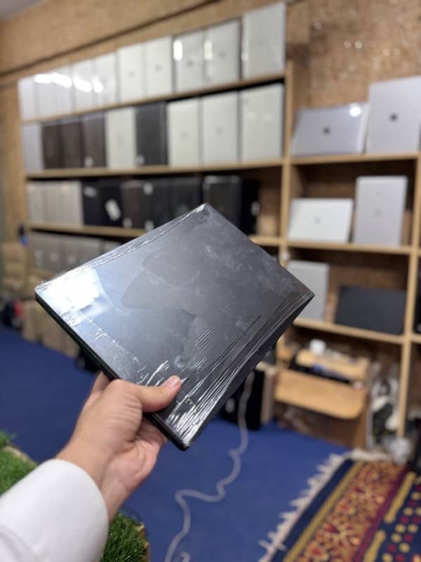 Lenovo L13 model 10th generation 4GB RAM 256gb SSD storage 3