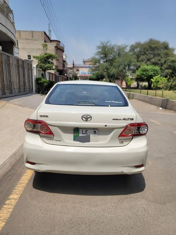 Toyota Corolla Altis 2013 0
