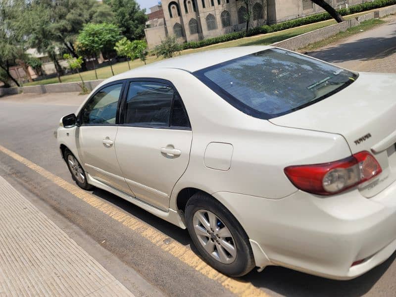 Toyota Corolla Altis 2013 8