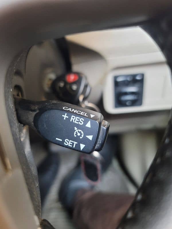 Toyota Corolla Altis 2013 10