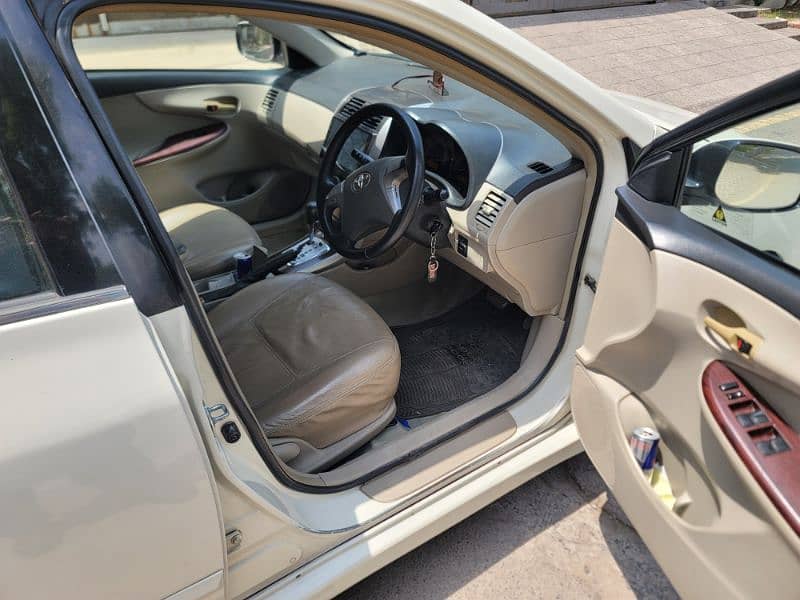 Toyota Corolla Altis 2013 13