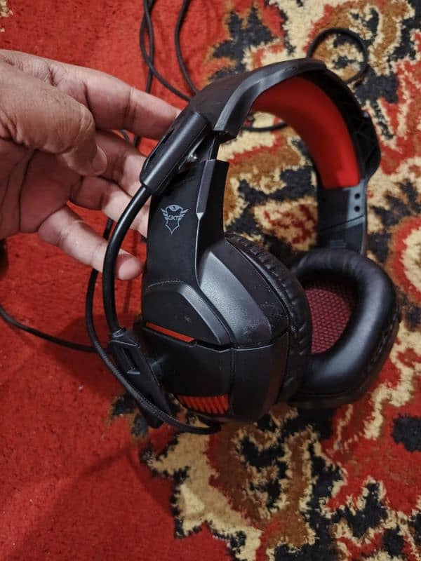 gxt 448 headset 2