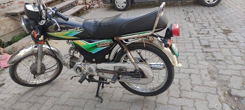 urgent sale serious buyer just call me 4