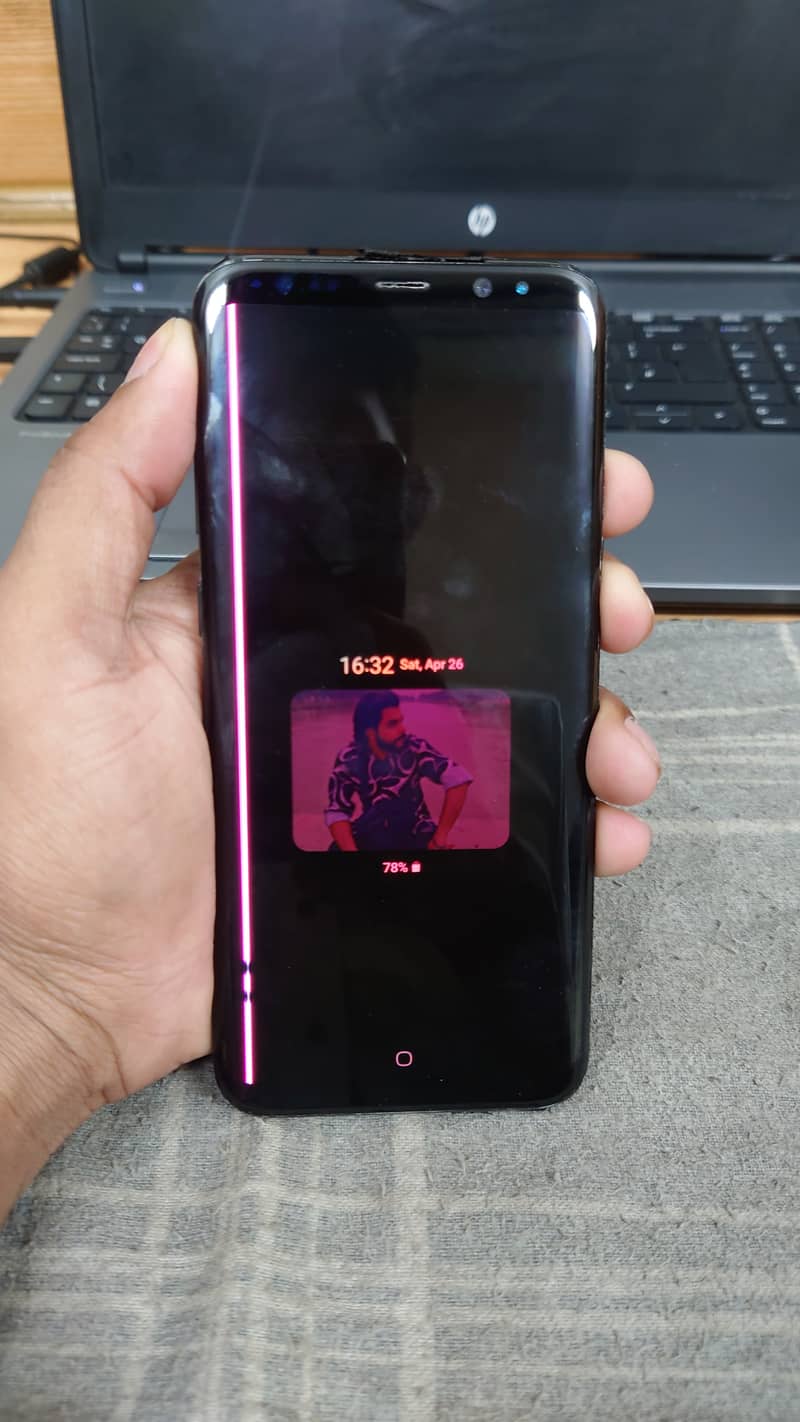 Samsung Mobile S8 Plus 5