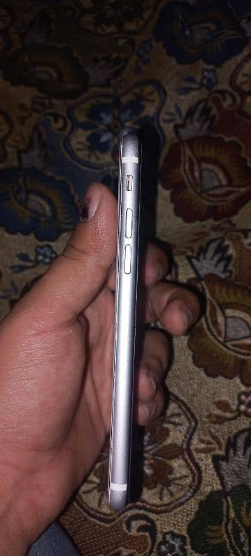 iPhone SE 2022 (3rd Gen) - good 4