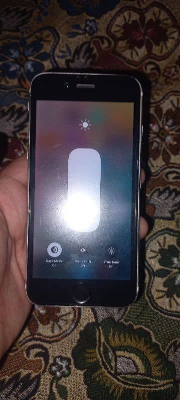 iPhone SE 2022 (3rd Gen) - good 5