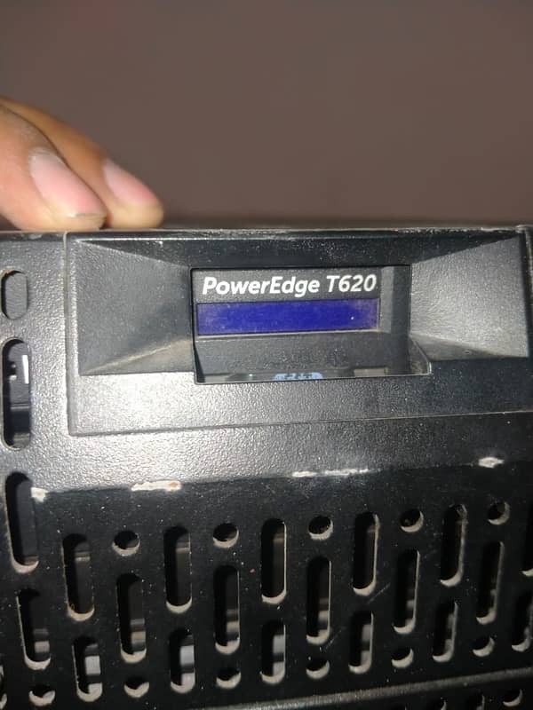 Dell T620 server 3
