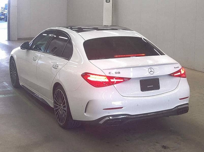 Mercedes C Class C200 4-MATIC AVANTGARDE AMG 2