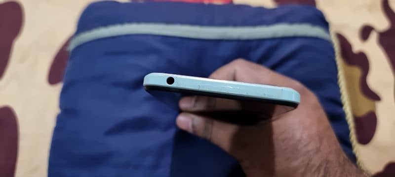 Redmi 12C (4+2 Ram 128 GB ROM) 6