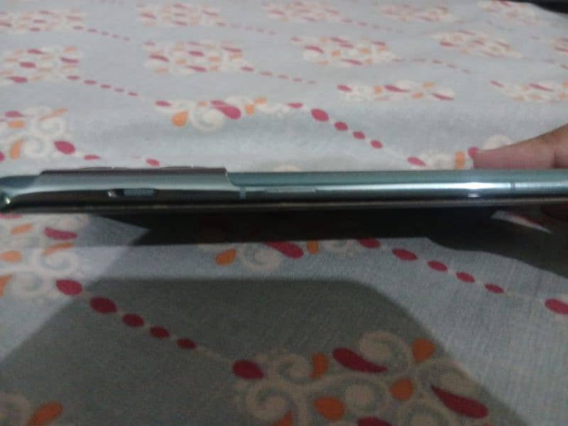 OnePlus 10 Pro read full ad 2