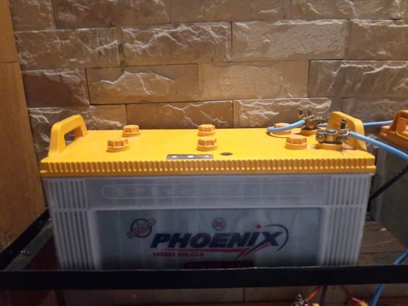 APC 3 KV UPS AND Phoenix battery 4