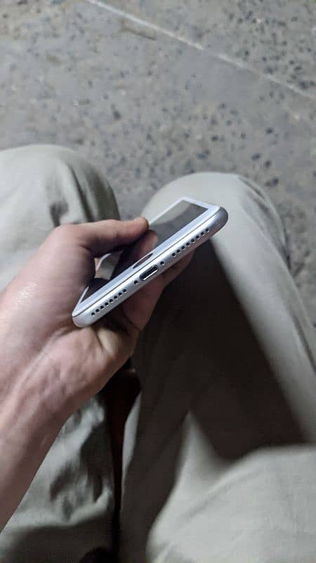I phone 7 plus 128 GB JV 6