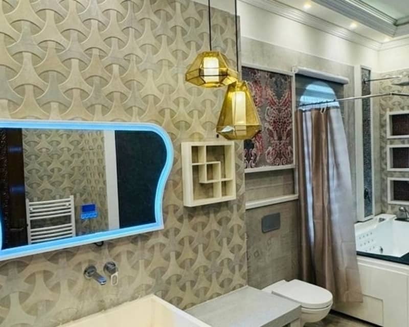 Spacious 1 Kanal Upper Portion For Rent In DHA Phase 5 Perfect For Family Living! 10