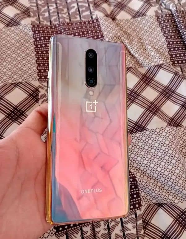 one plus 8 8gb 128gb  lush condition dual sim pta approved 7
