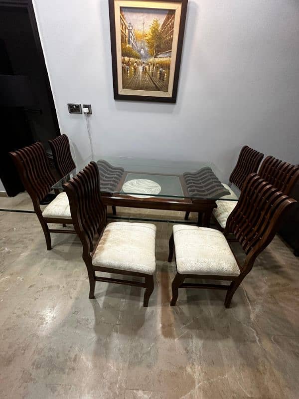 Dinning table with 6 chairs Pure Wood Excellent Condition 0