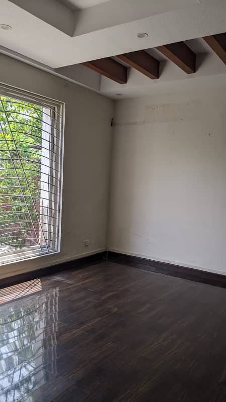 Luxurious 10 Marla Modern Design House For Rent In DHA Phase 5 Lahore 3