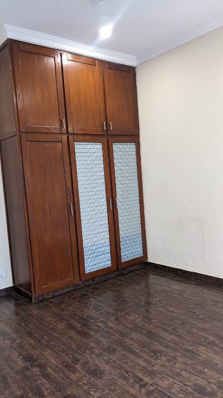 Luxurious 10 Marla Modern Design House For Rent In DHA Phase 5 Lahore 7