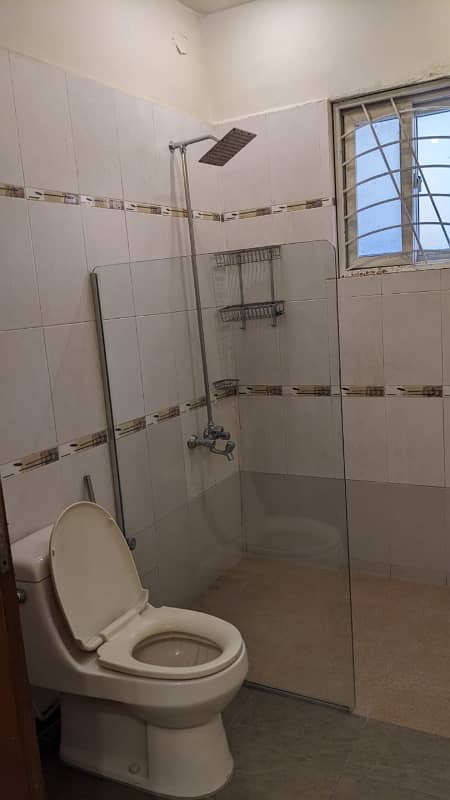 Luxurious 10 Marla Modern Design House For Rent In DHA Phase 5 Lahore 9