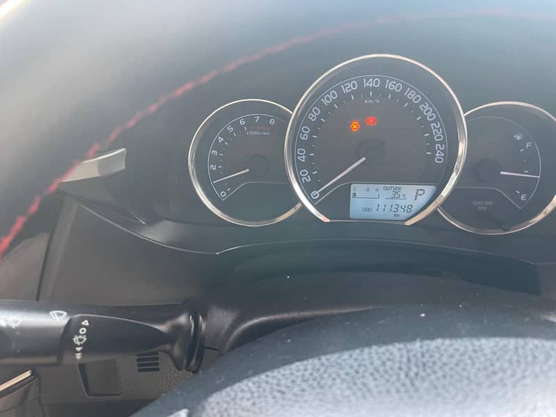 Toyota Corolla GLI 1.3 Automatic 2016 Model Excellent Condtion 6