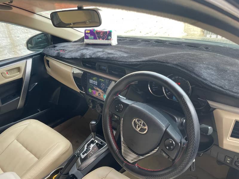Toyota Corolla GLI 1.3 Automatic 2016 Model Excellent Condtion 8